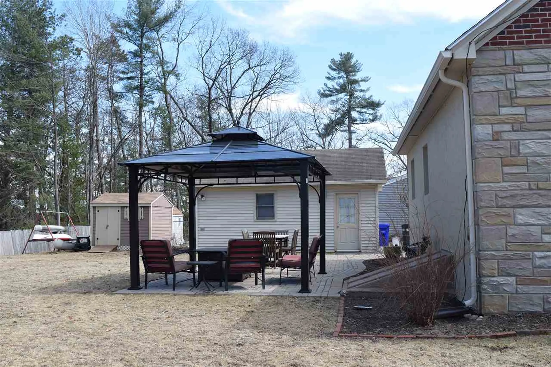 206 Glenwood Avenue Manchester NH 03102