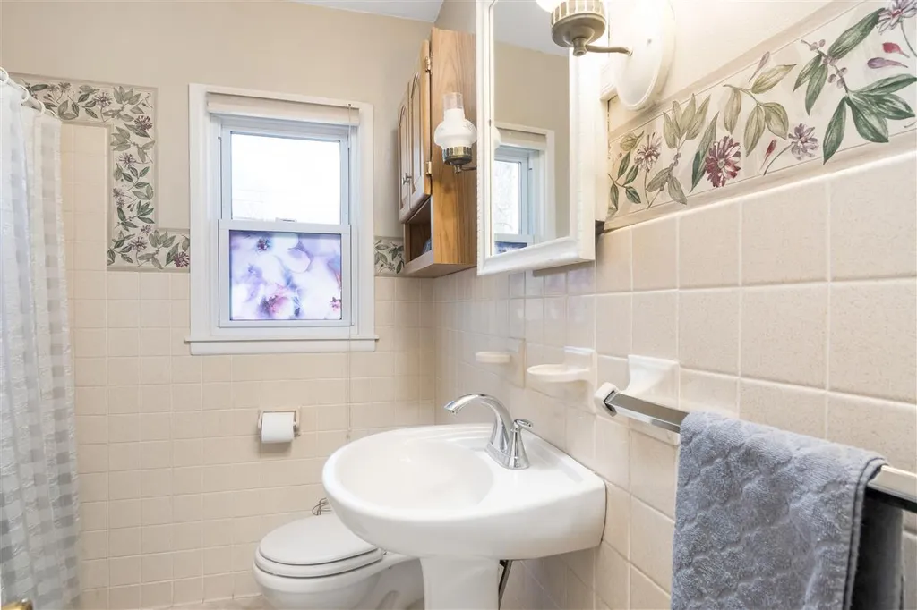 39 Westward Drive Burlington VT 05408