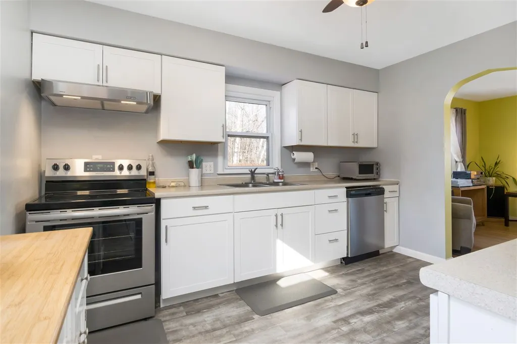 39 Westward Drive Burlington VT 05408