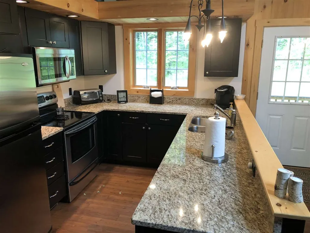 20 Greene Road Langdon NH 03602