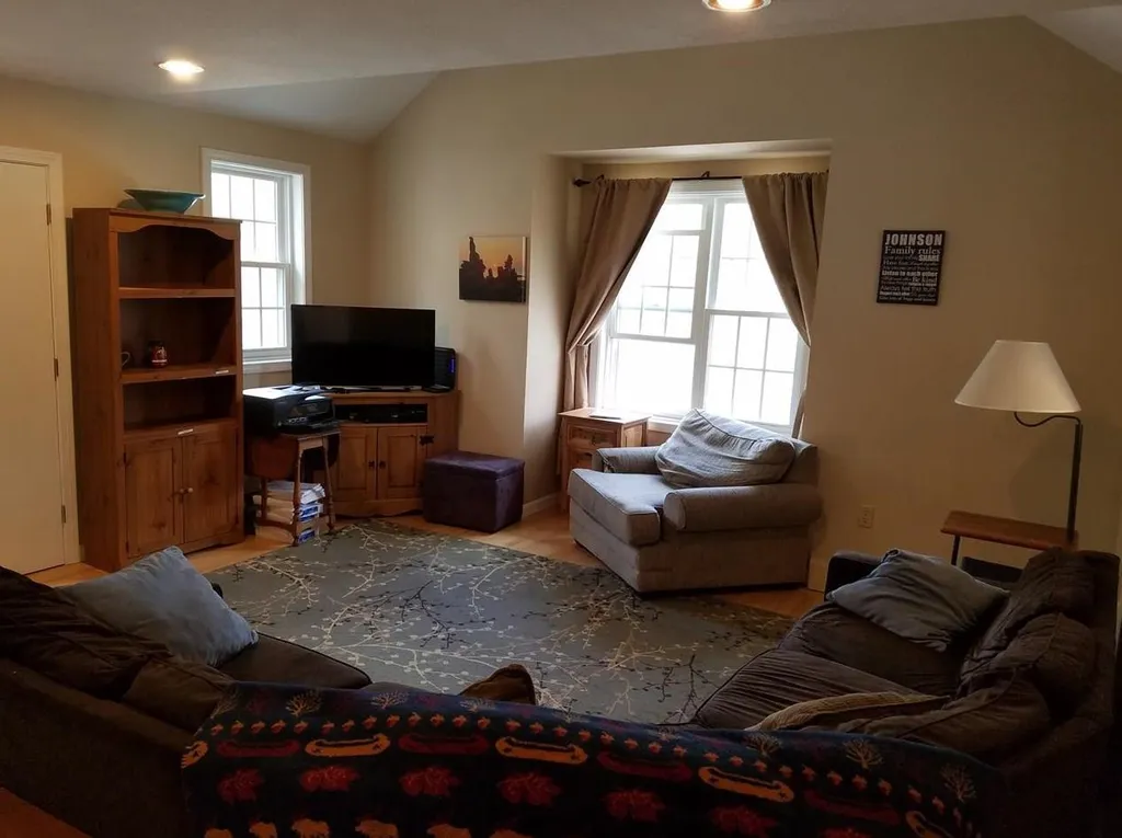 53 Suissevale Avenue Moultonborough NH 03254