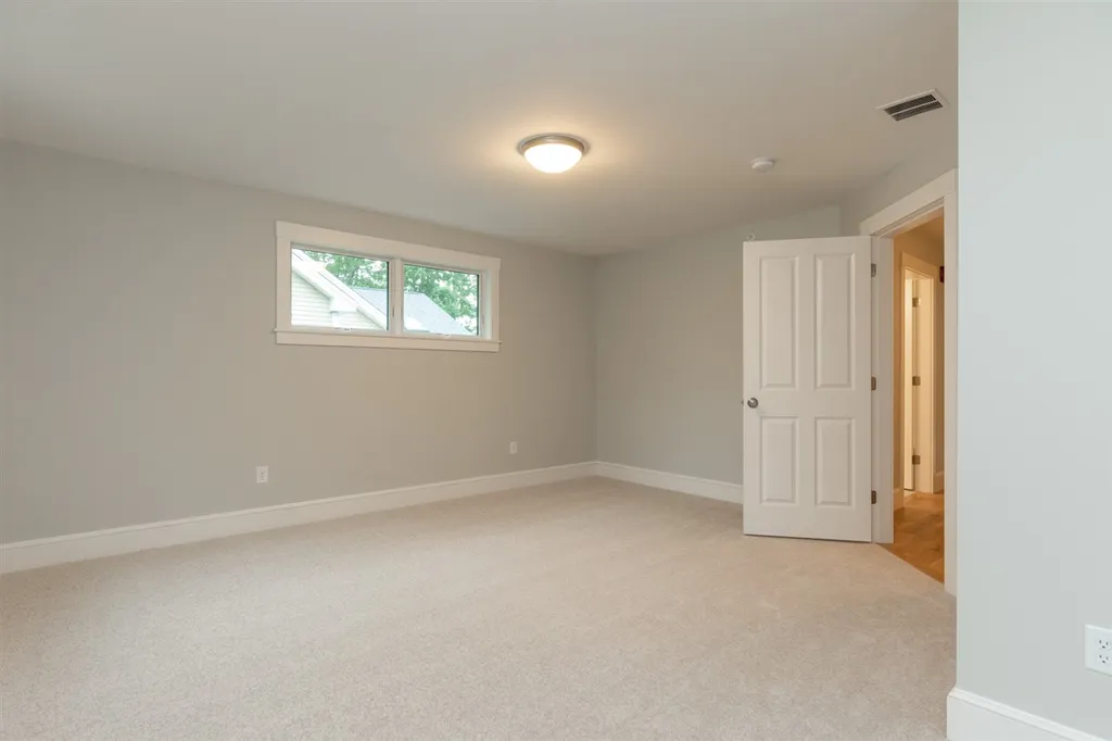 1177 Sagamore Avenue Portsmouth NH 03801