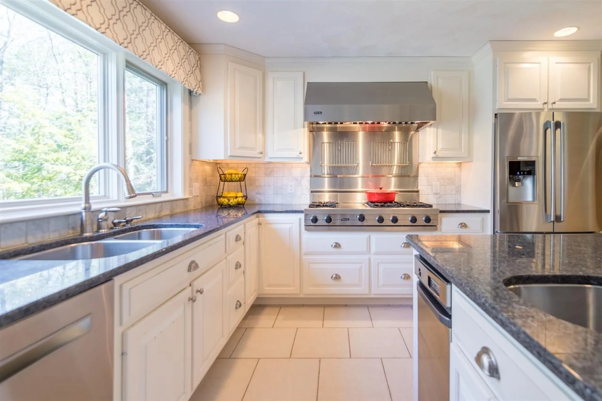 10 Squier Drive North Hampton NH 03862