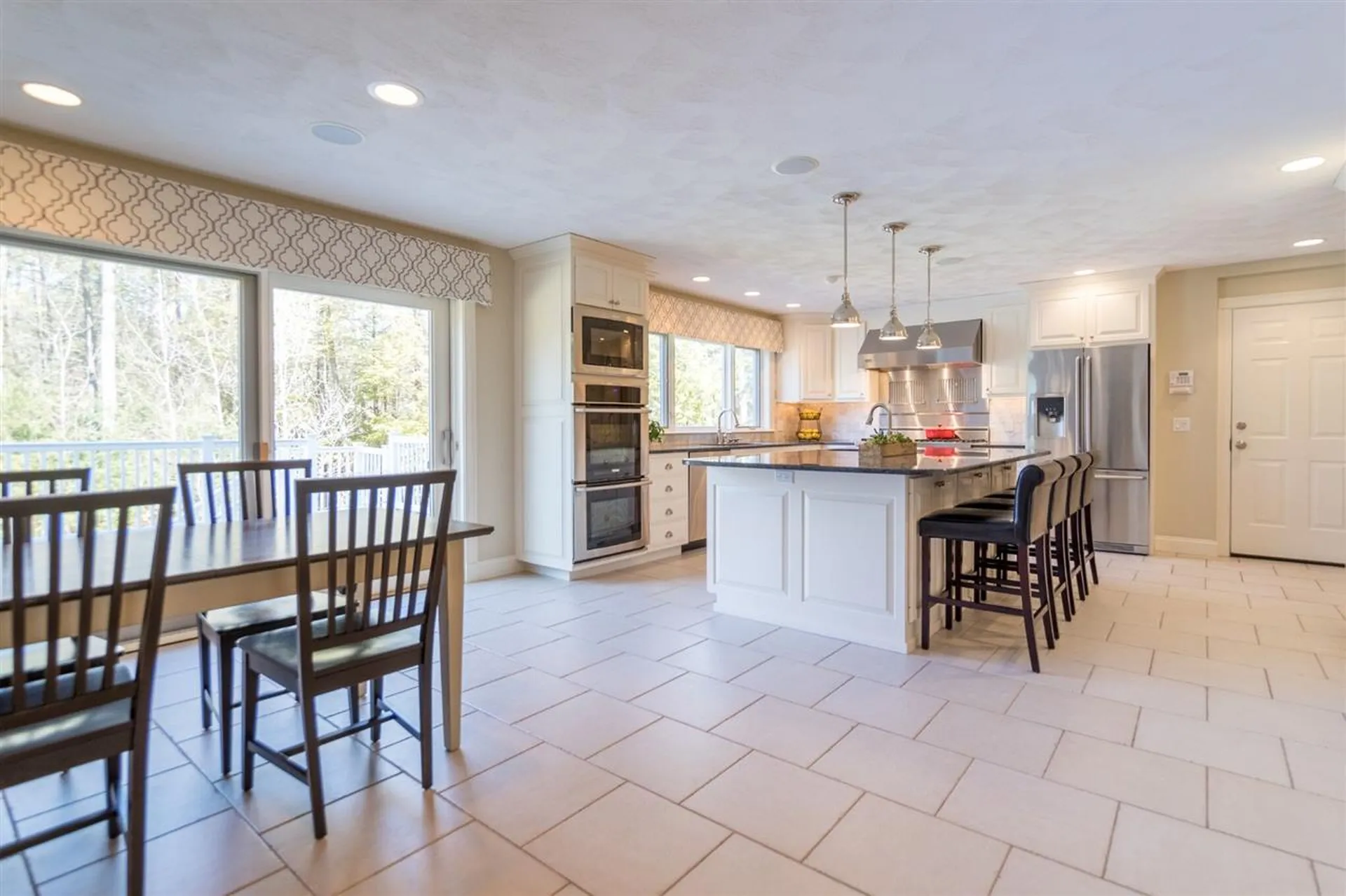 10 Squier Drive North Hampton NH 03862