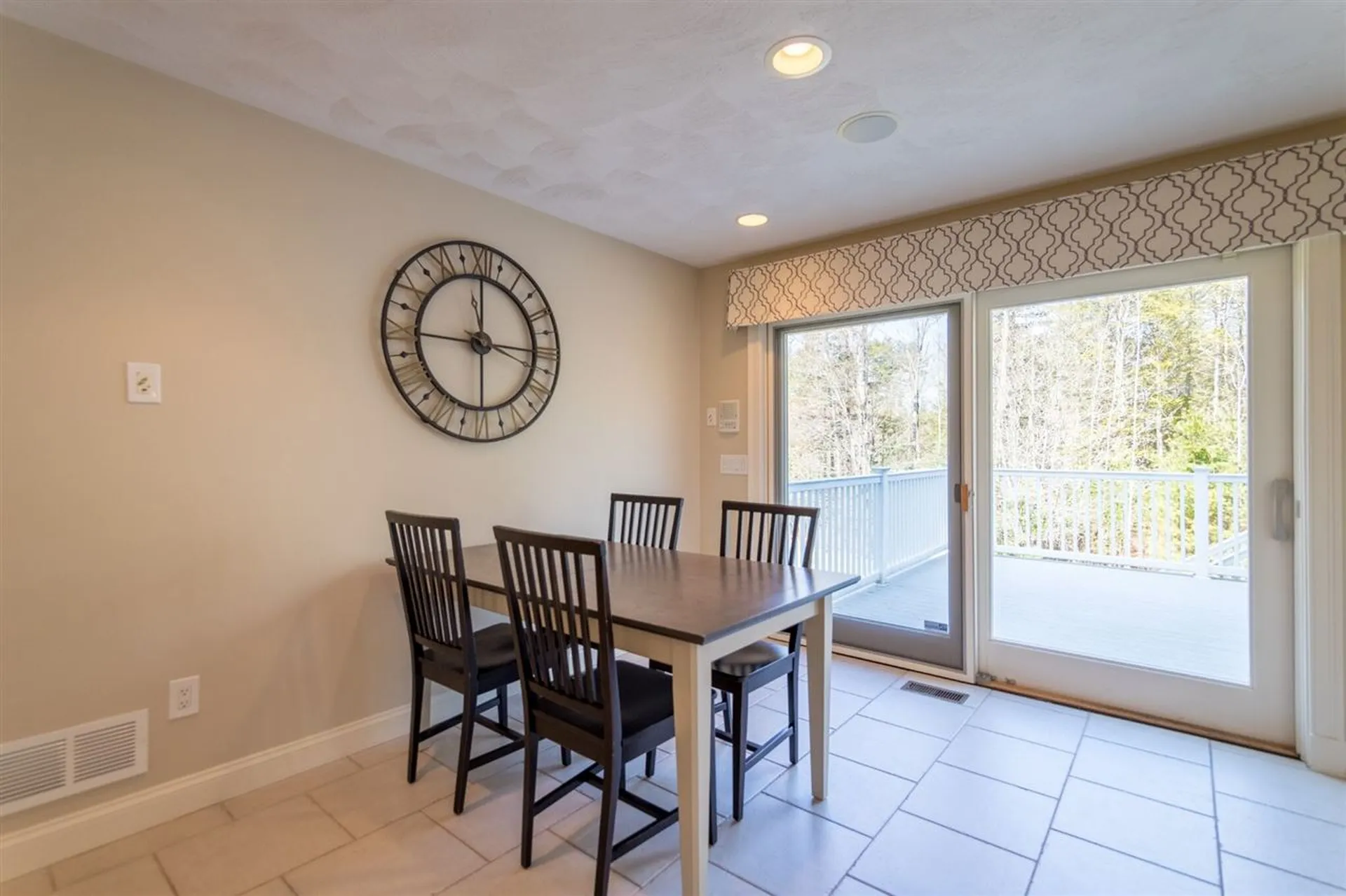 10 Squier Drive North Hampton NH 03862