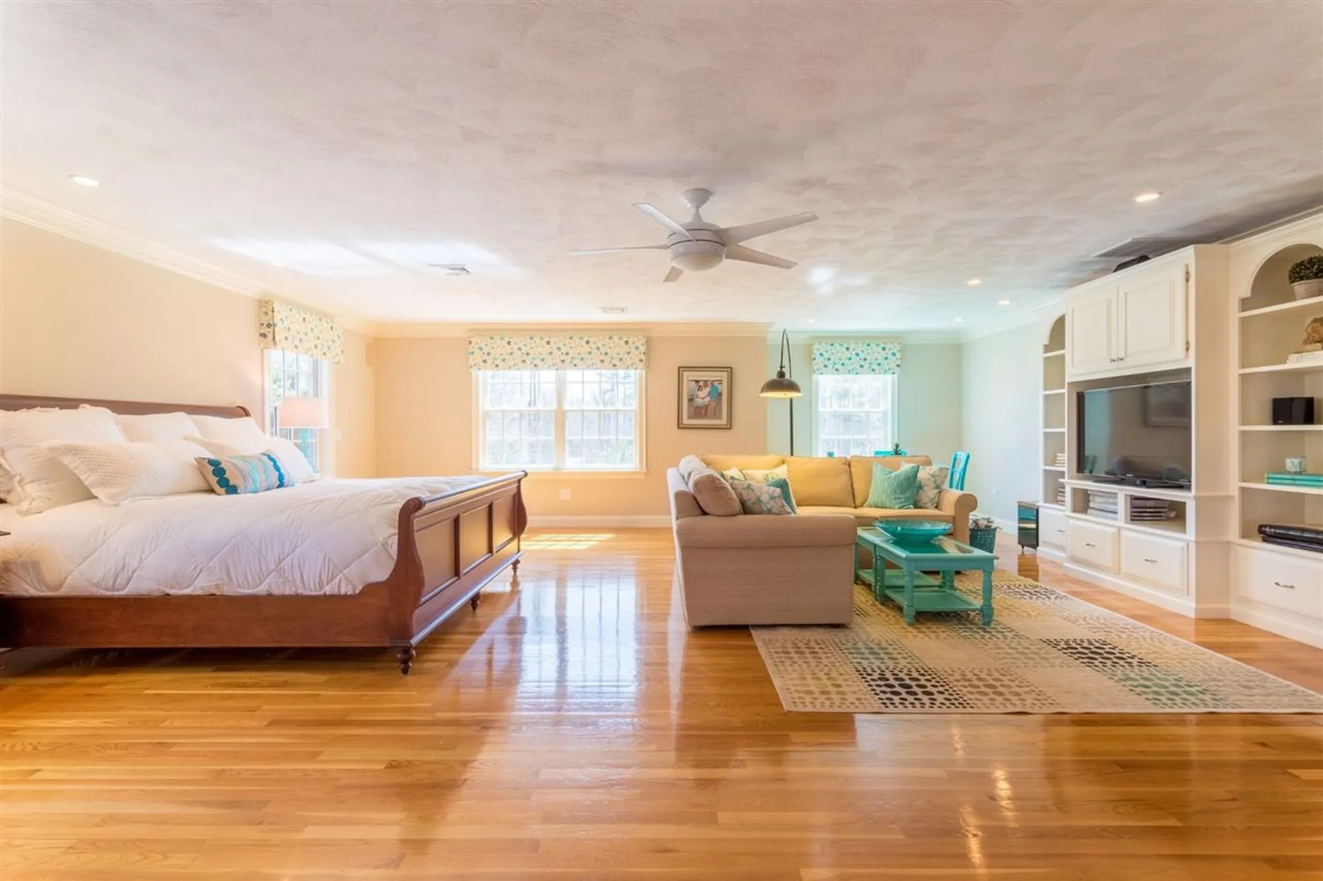 10 Squier Drive North Hampton NH 03862