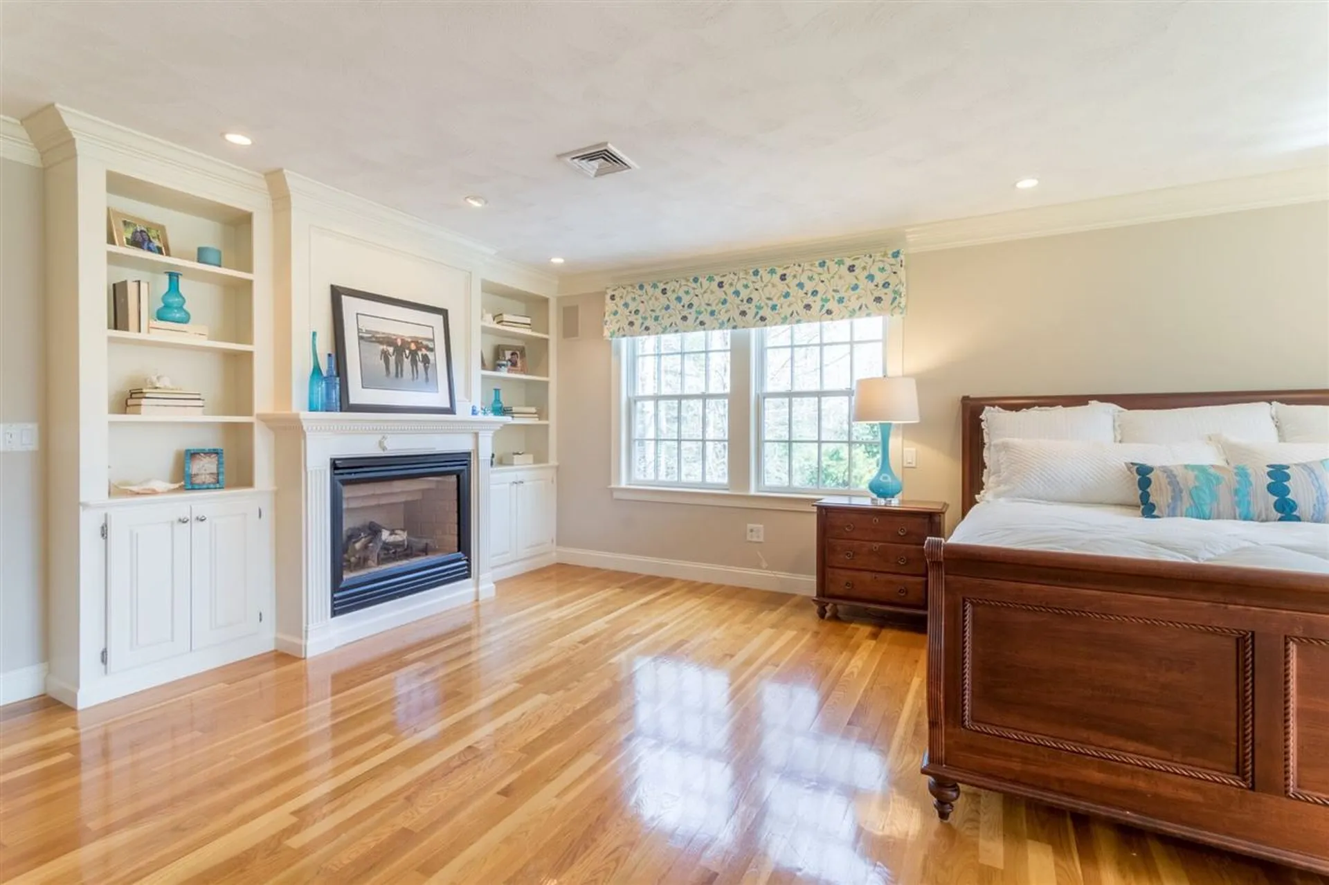 10 Squier Drive North Hampton NH 03862