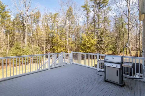 10 Squier Drive North Hampton NH 03862