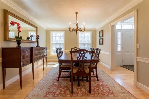 10 Squier Drive North Hampton NH 03862