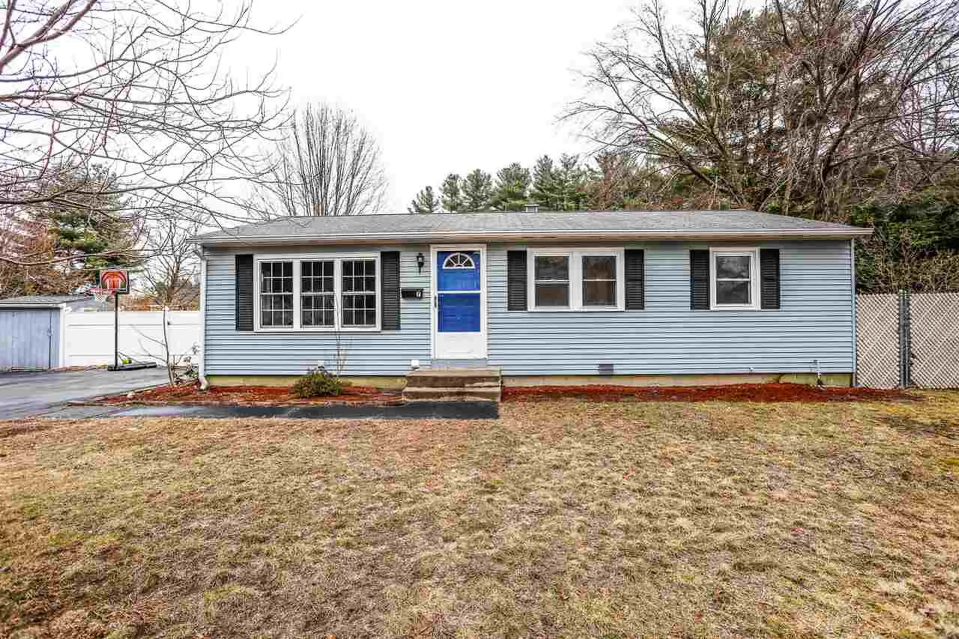 7 Syracuse Road Nashua NH 03064