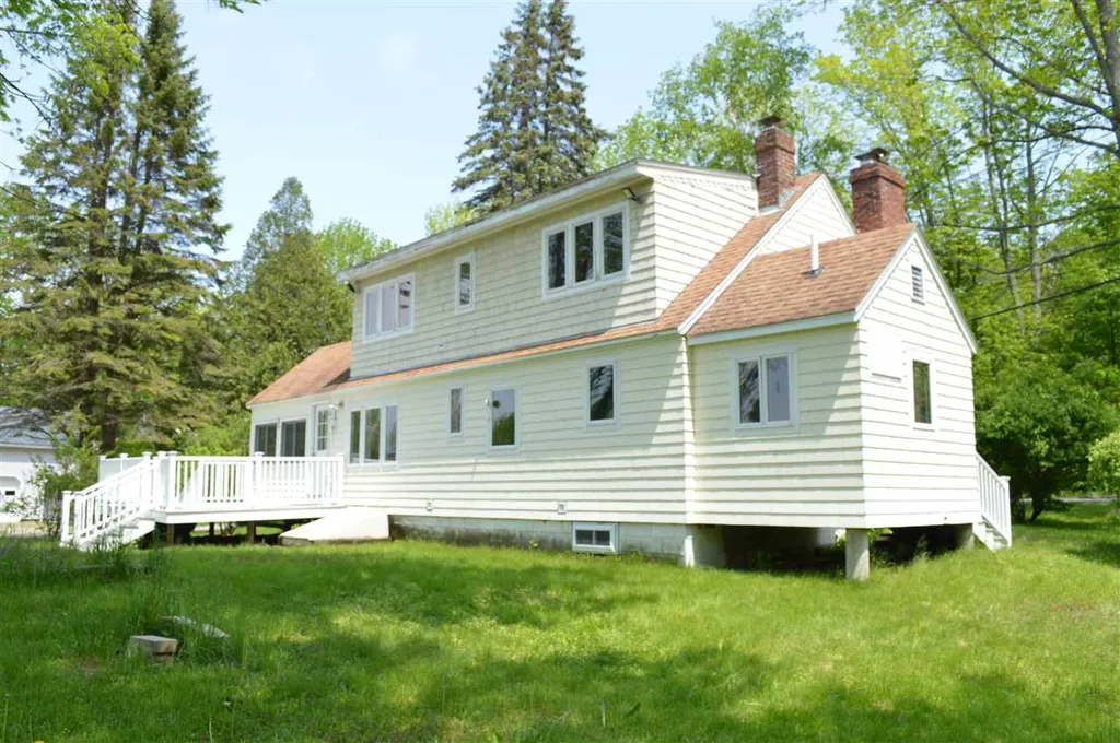 14 Bryant Road Wolfeboro NH 03894