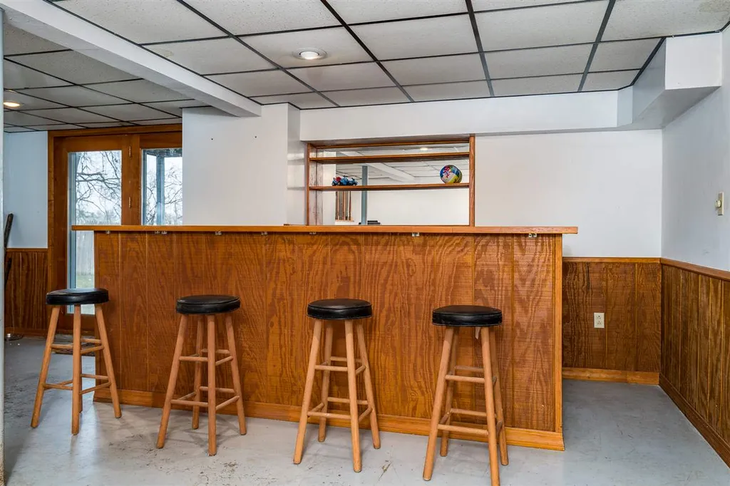 38 Hunters Village Way Manchester NH 03103