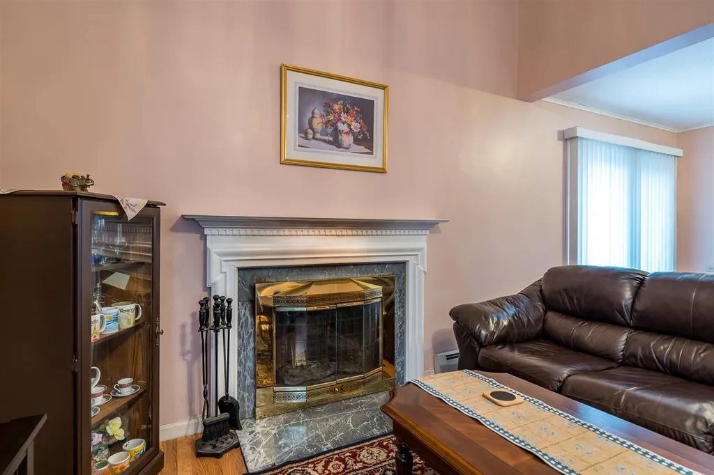 38 Hunters Village Way Manchester NH 03103