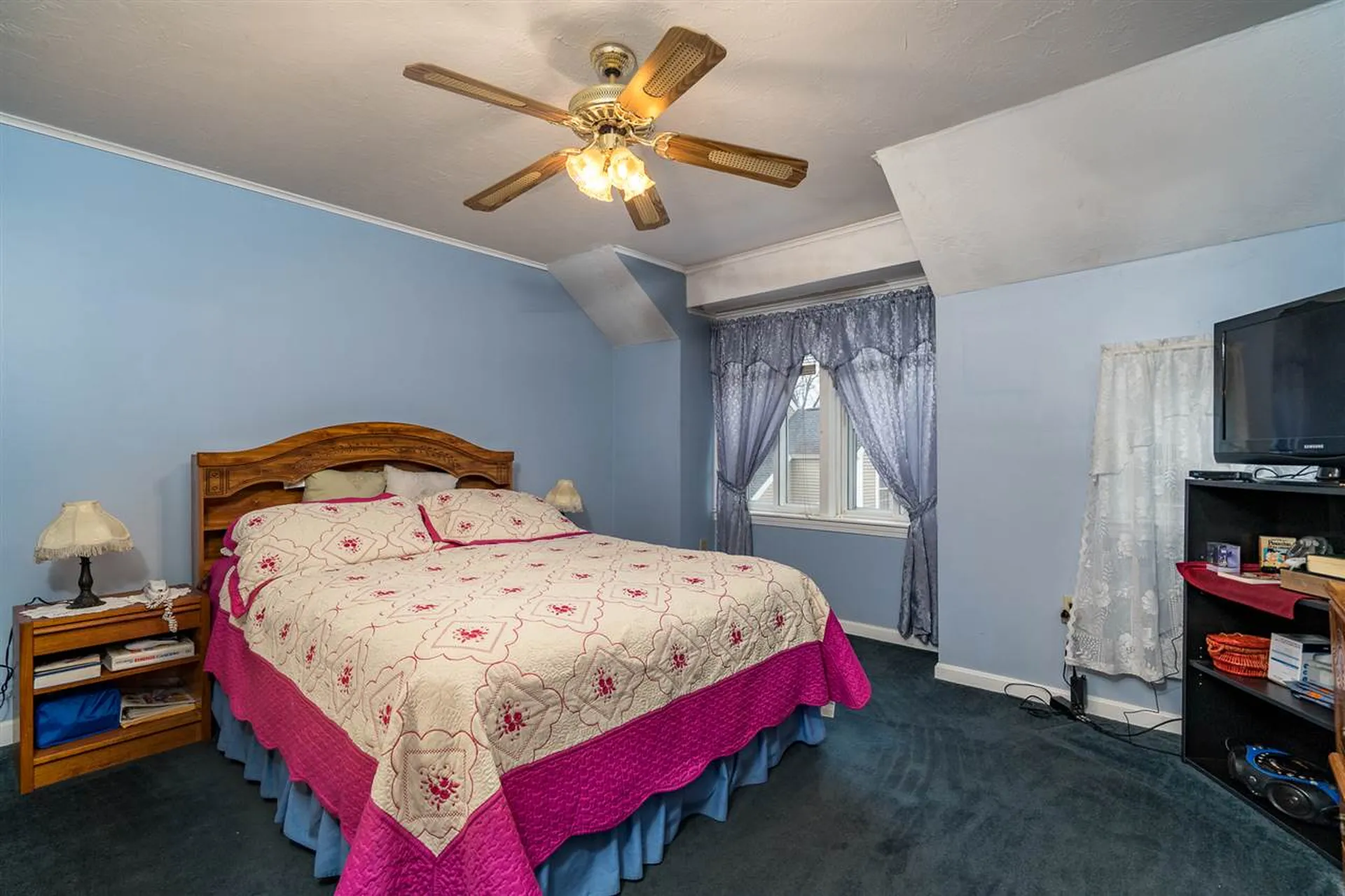 38 Hunters Village Way Manchester NH 03103