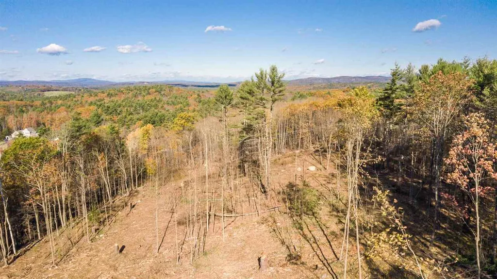 15 Hot Hole Pond Road Concord NH 03301