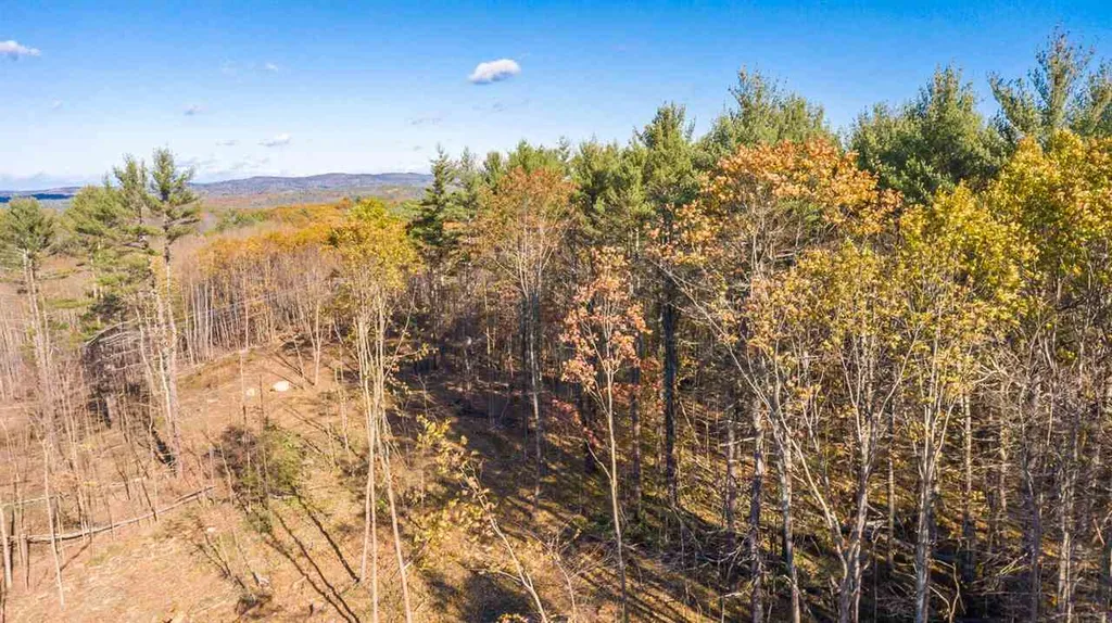 15 Hot Hole Pond Road Concord NH 03301