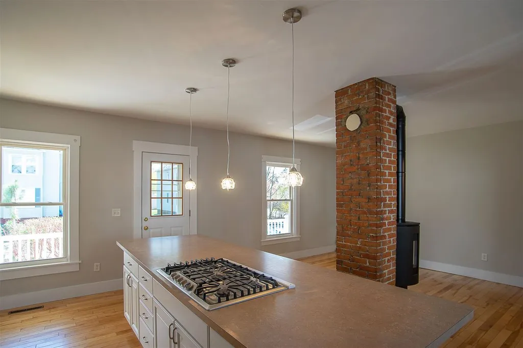 46 Washington Street Brattleboro VT 05301