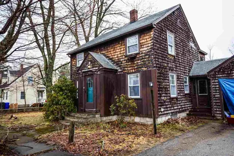 34 Oakland Avenue Manchester NH 03109