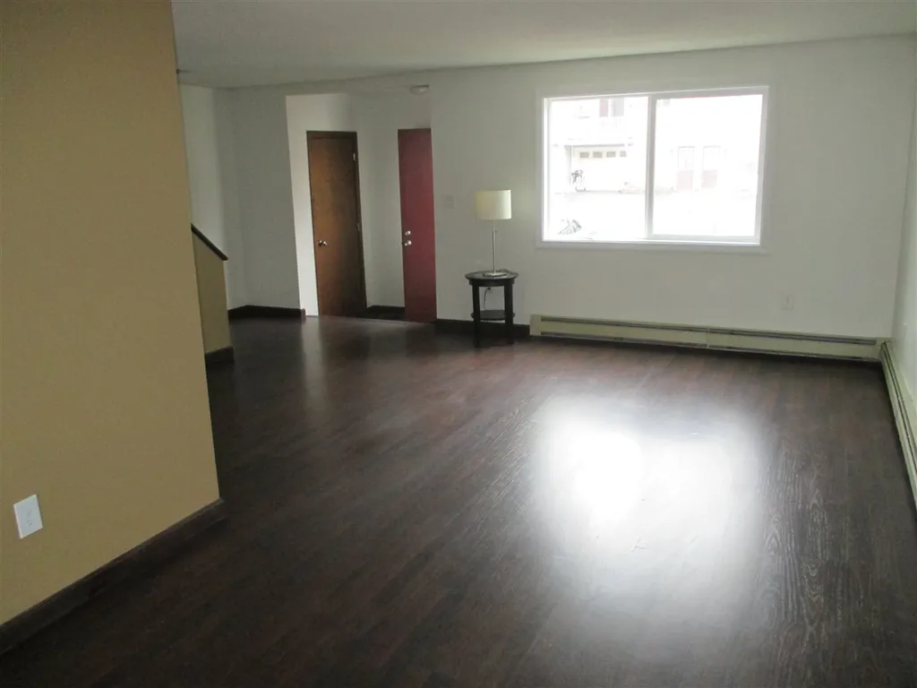 12 Cedarbrook Village Rochester NH 03867