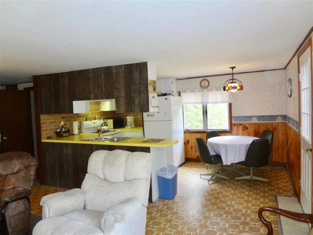 368 Philbrook Road Sanbornton NH 03269