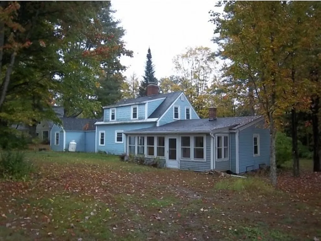 33 Old Bristol Road New Hampton NH 03256