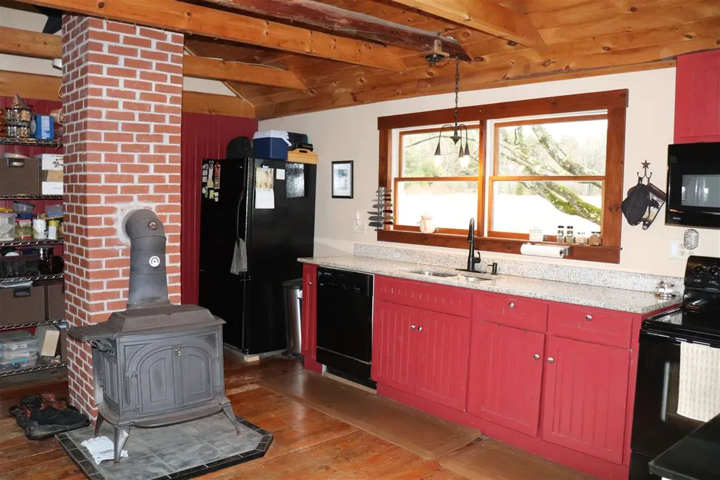 252 Hare Road Milton NH 03851