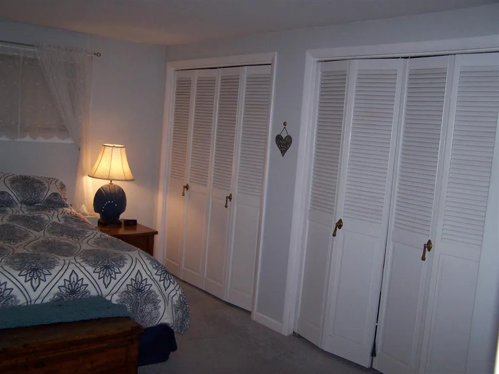 176 Shore Road Burlington VT 05408