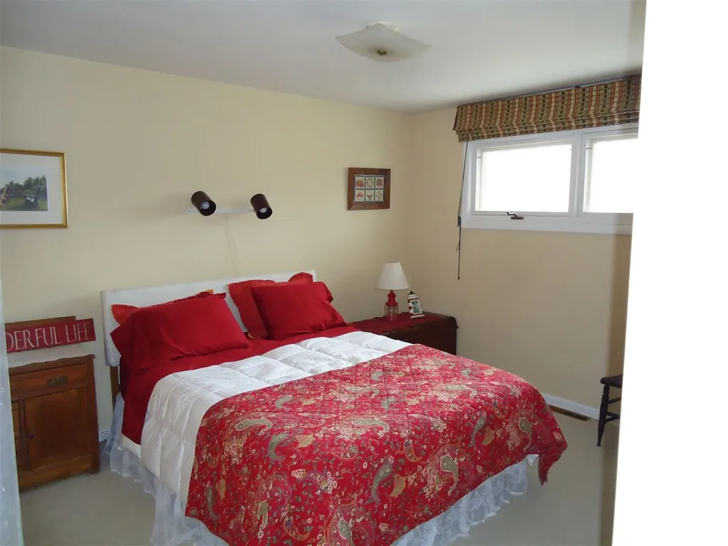 176 Shore Road Burlington VT 05408
