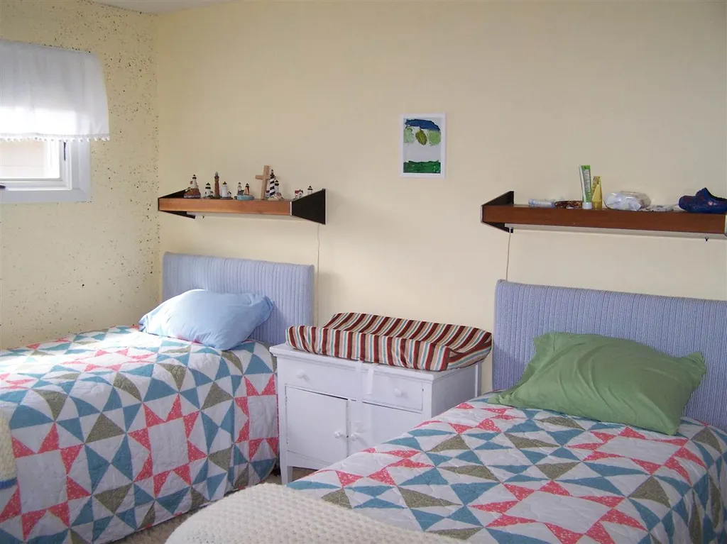 176 Shore Road Burlington VT 05408