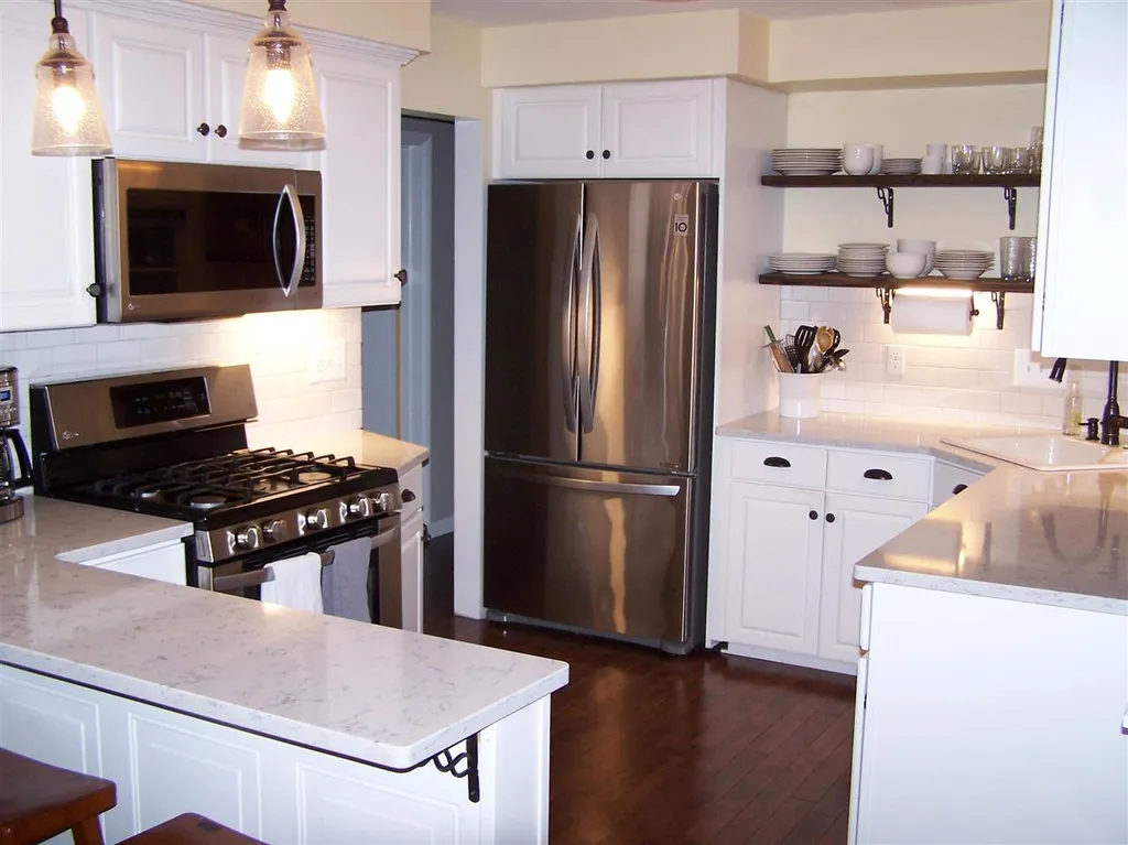 176 Shore Road Burlington VT 05408