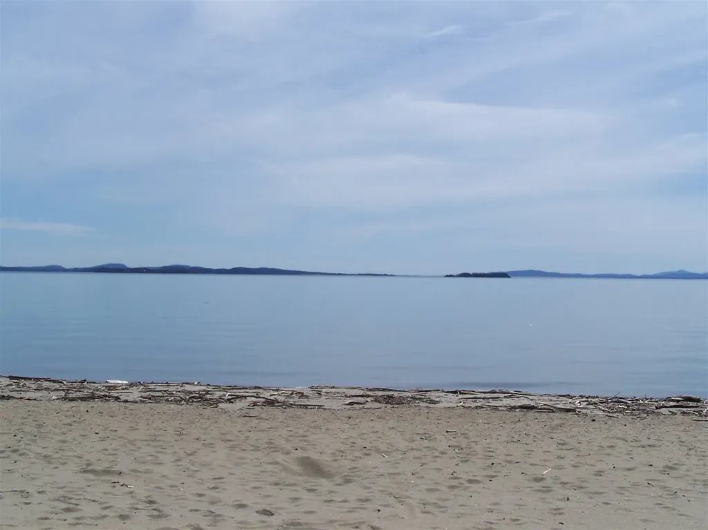 176 Shore Road Burlington VT 05408