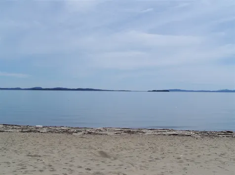 176 Shore Road Burlington VT 05408