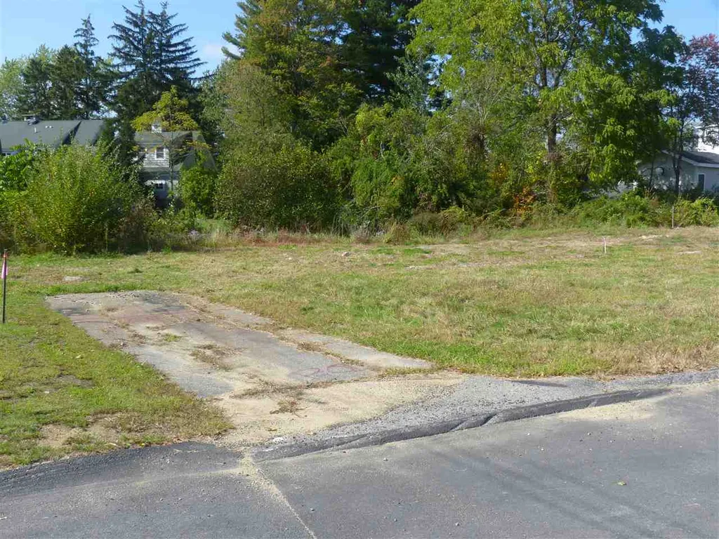 5 Heaphy Lane Dover NH 03820