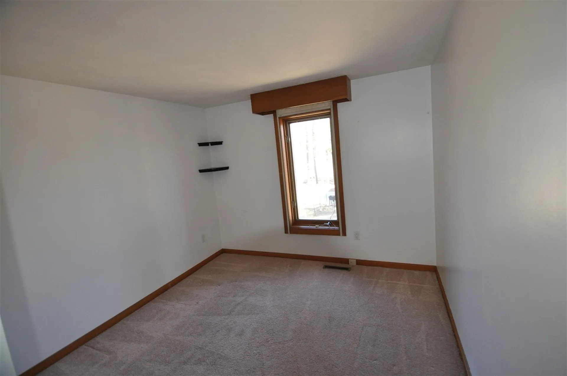 28 Wellesley Drive Milford NH 03055