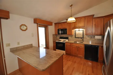 28 Wellesley Drive Milford NH 03055