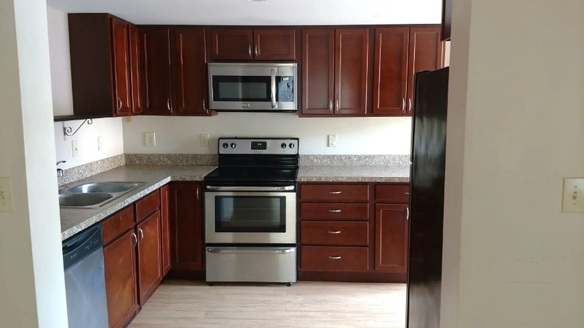 21 Highland Street Ashland NH 03217