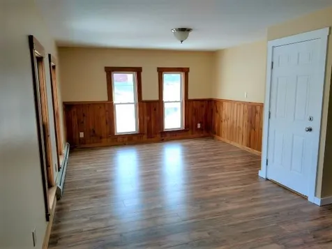 21 Highland Street Ashland NH 03217