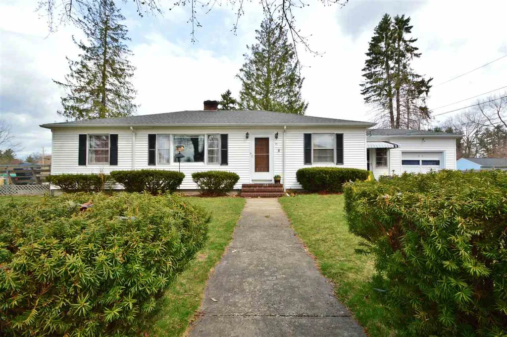 33 Baldwin Street Salem NH 03079