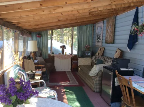 17 Brookside Drive Plymouth NH 03264
