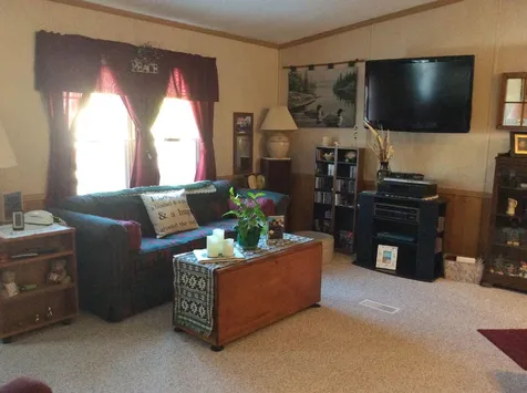 17 Brookside Drive Plymouth NH 03264