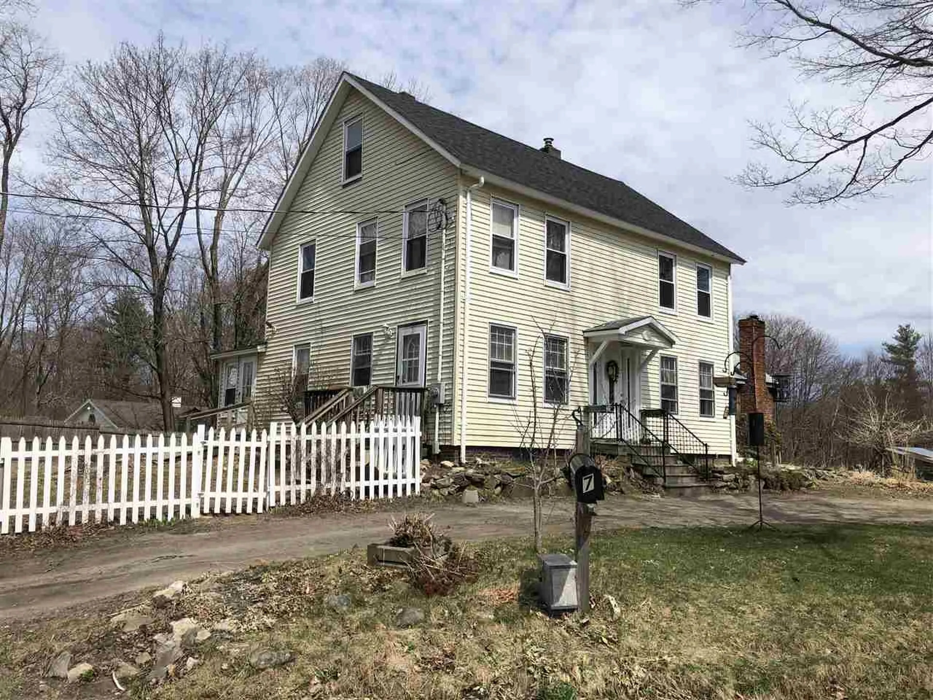 7 Olde Road Danville NH 03819
