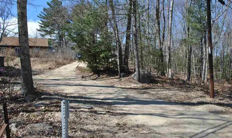 78 Mountain Road Raymond NH 03077