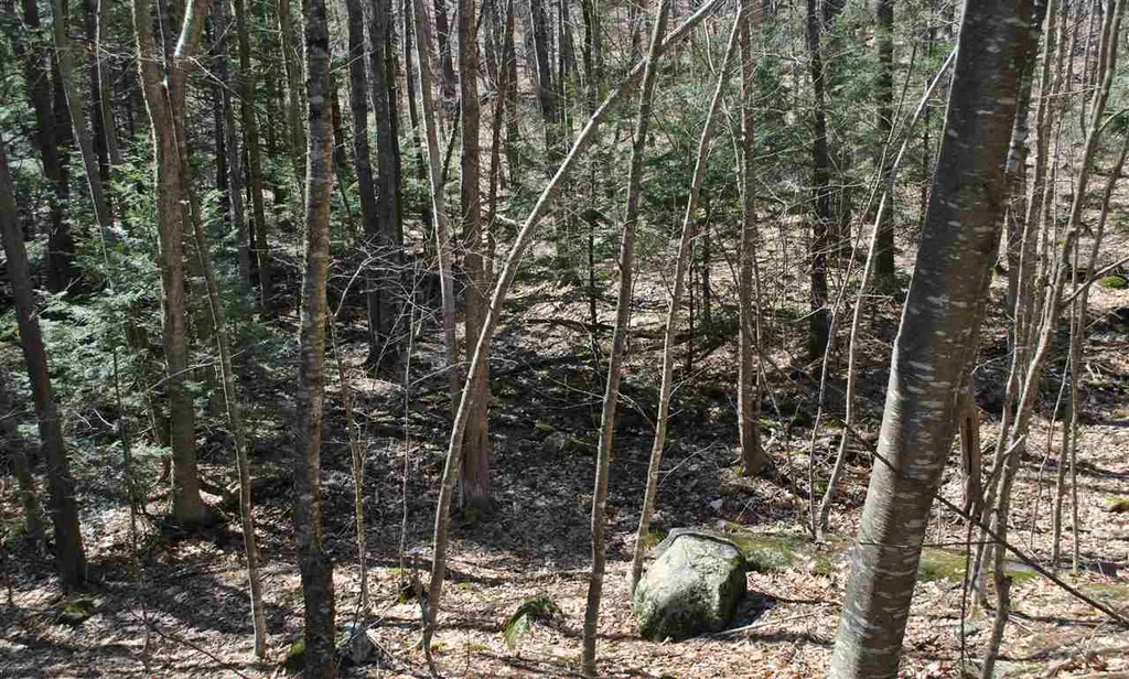 76 Mountain Road Raymond NH 03077