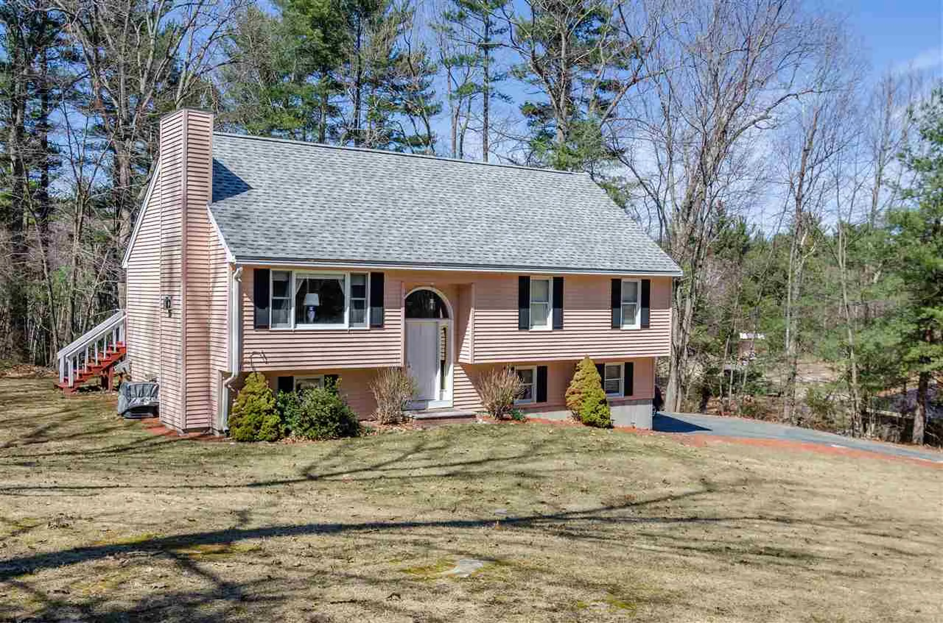 137 Little Mill Road Sandown NH 03873