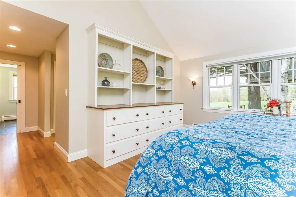 33 Via Tranquilla Street Concord NH 03301