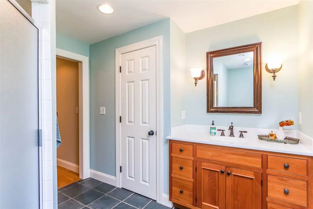 33 Via Tranquilla Street Concord NH 03301