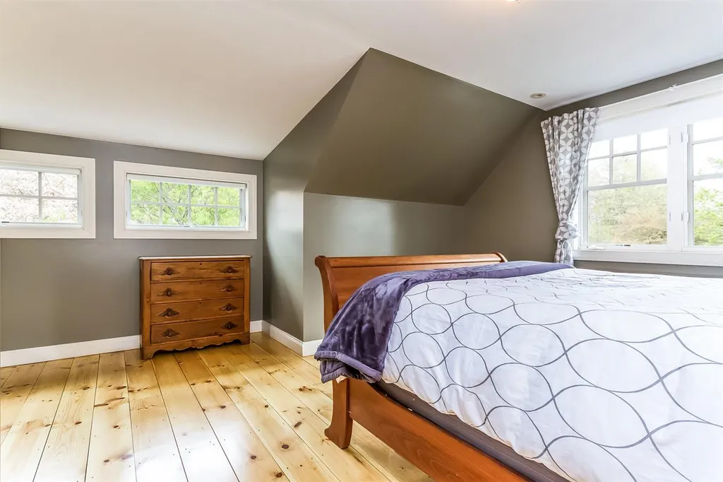 33 Via Tranquilla Street Concord NH 03301