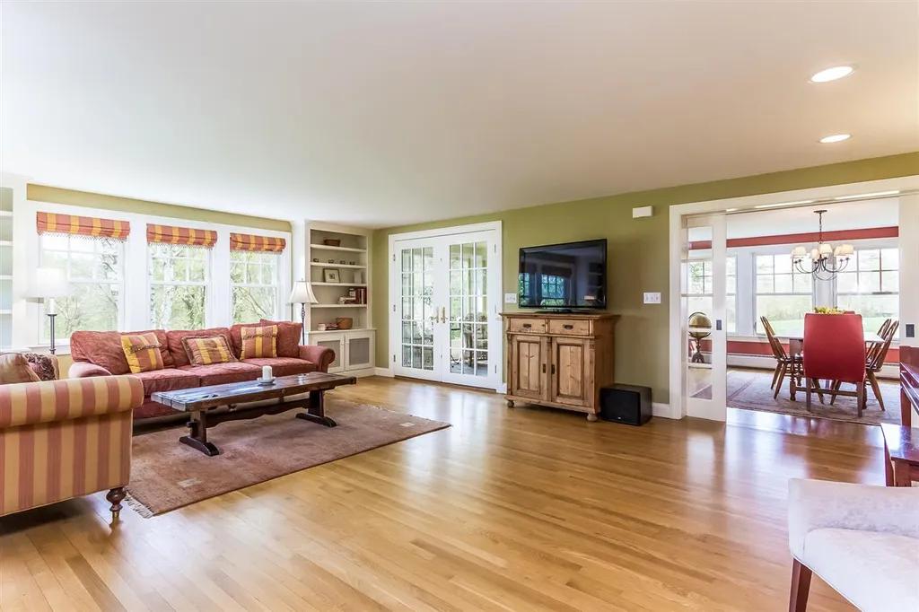 33 Via Tranquilla Street Concord NH 03301