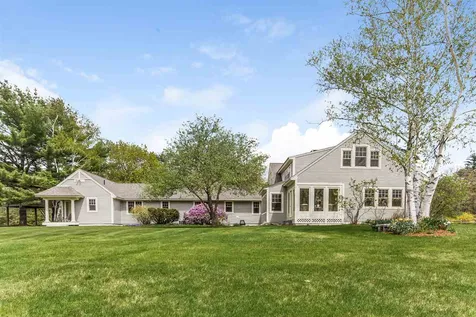33 Via Tranquilla Street Concord NH 03301