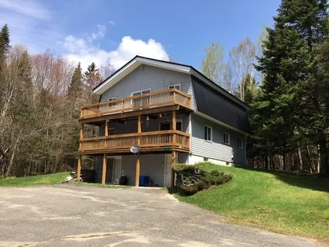 7 Macneil Lane Pittsburg NH 03592